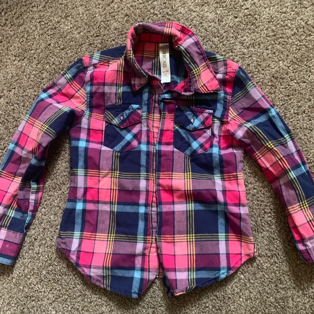 🌟 long sleeved plaid shirt🌟